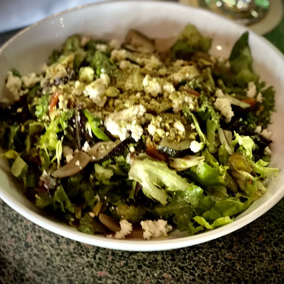 lg Tap House Salad
