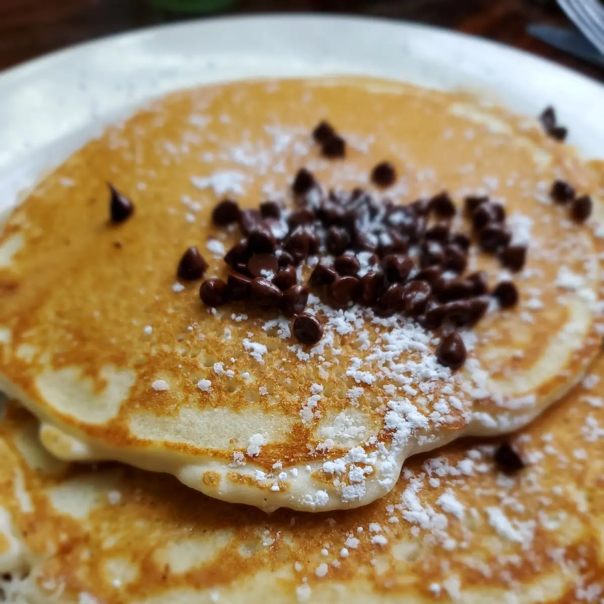 Granola & Chocolate Chip Pancakes