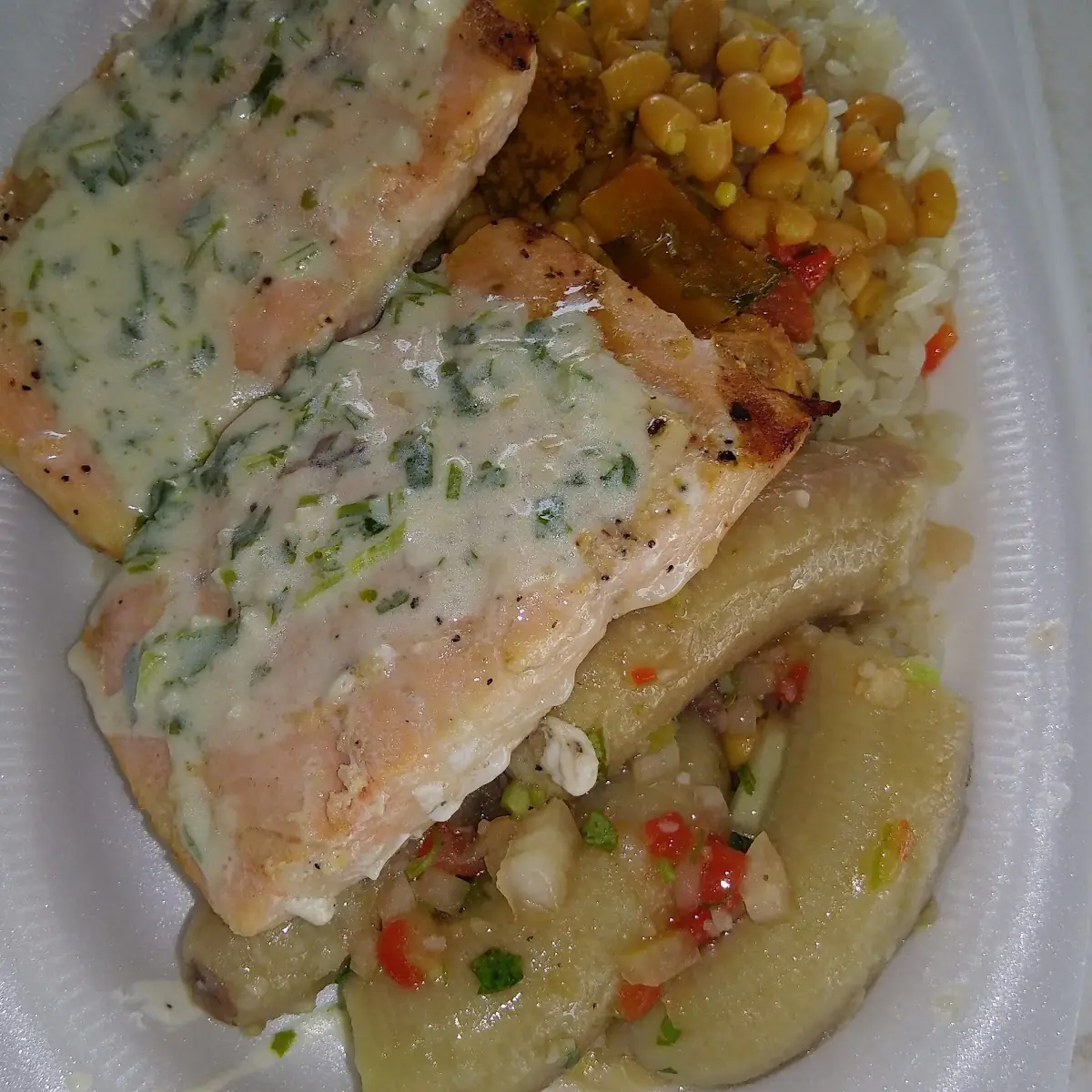 Salmon En Crema de Cilantro