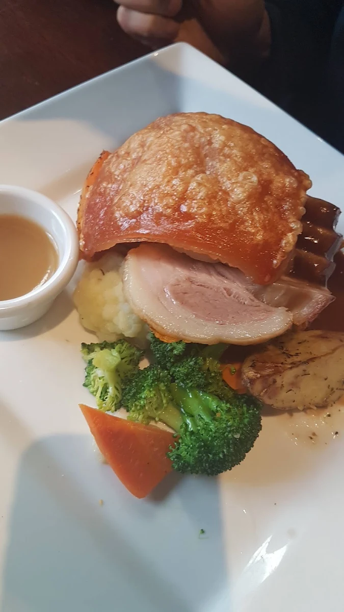 Roast of the Day, Eltham Hotel