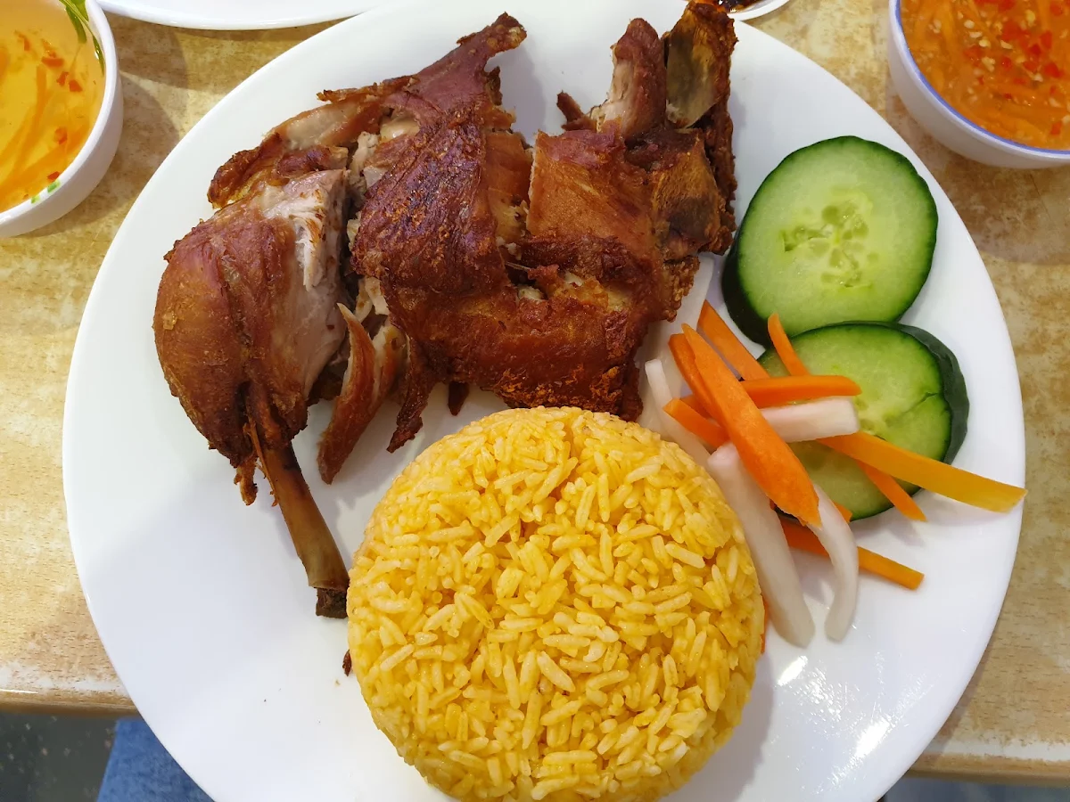 Crispy Chicken, Pho Hien Vuong Pasteur