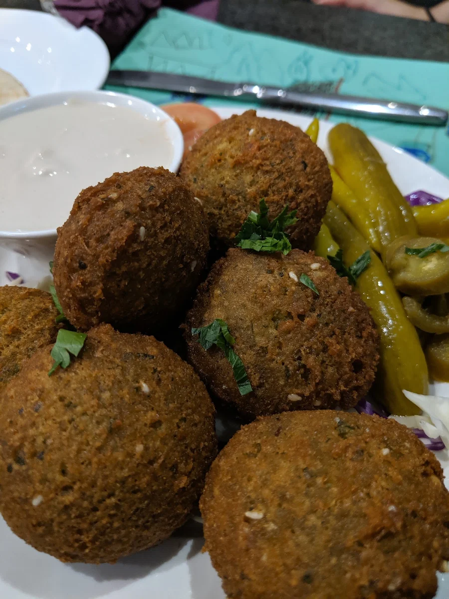 Falafel Platter - 6 Pieces, Little Lebanon Restaurant