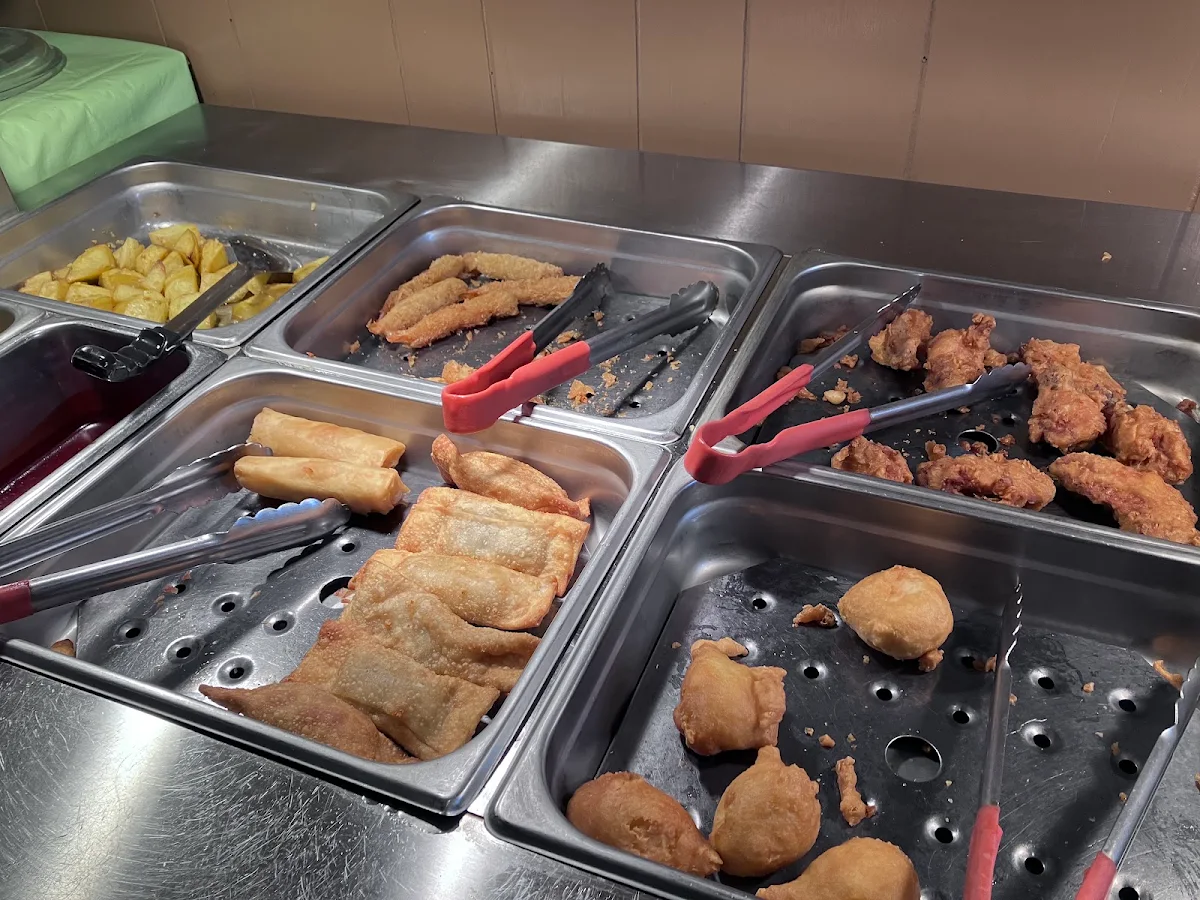 Highlights, Lucky Kitchen Buffet