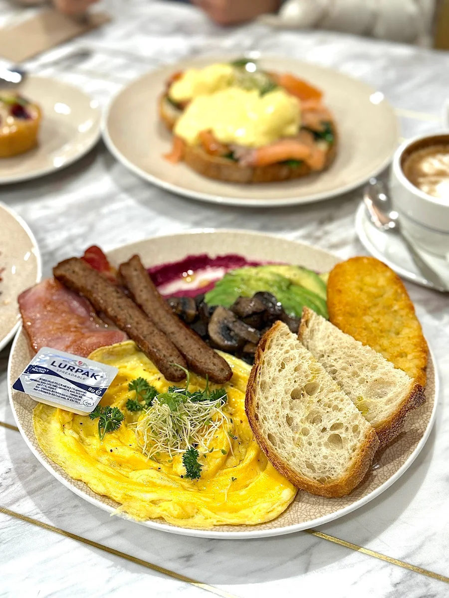 Highlights, Three Beans Macquarie Centre