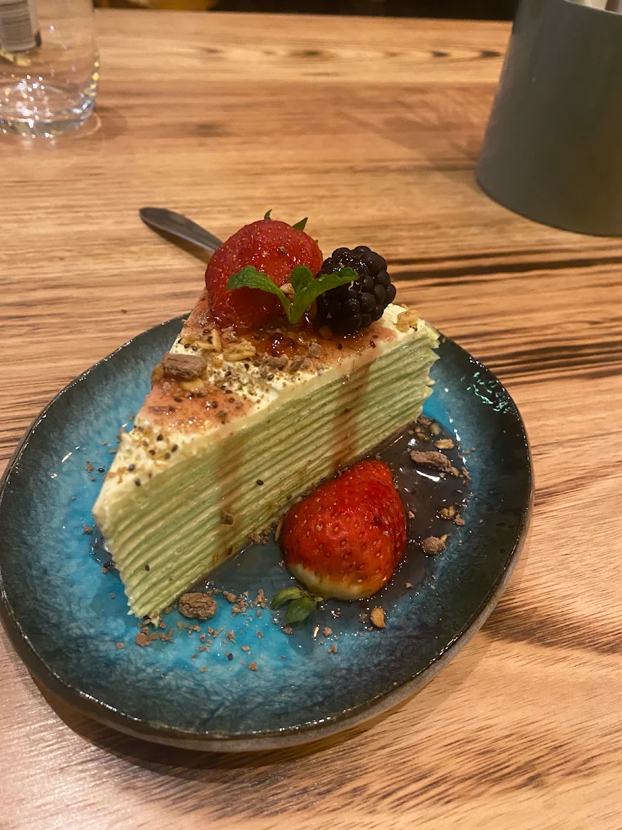 Pandan Mille Crepe Cake