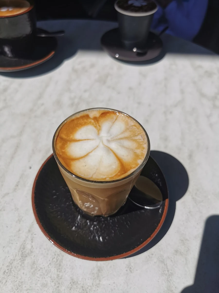 Highlights, Little Bridge Cafe