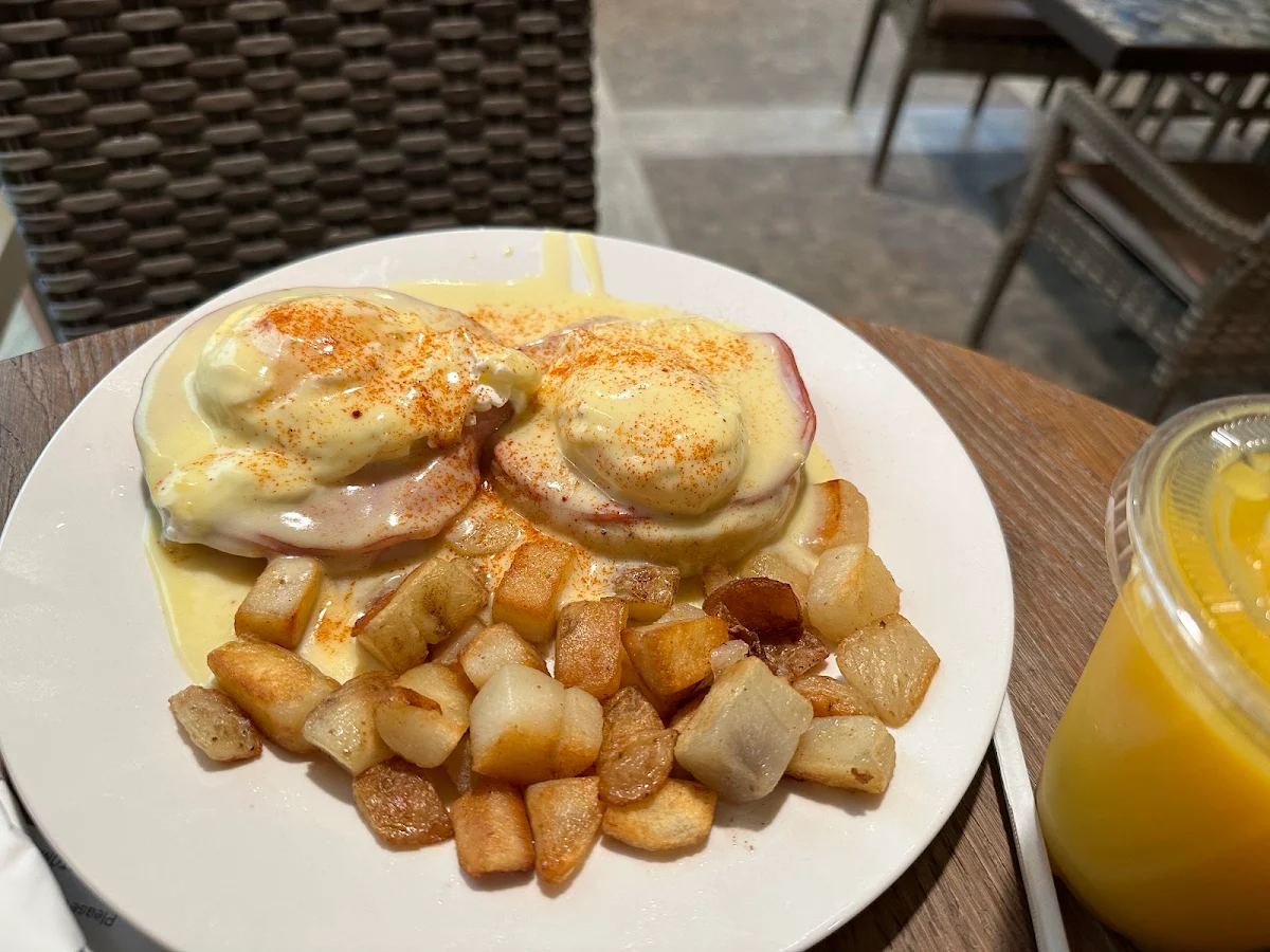 Eggs Benedict