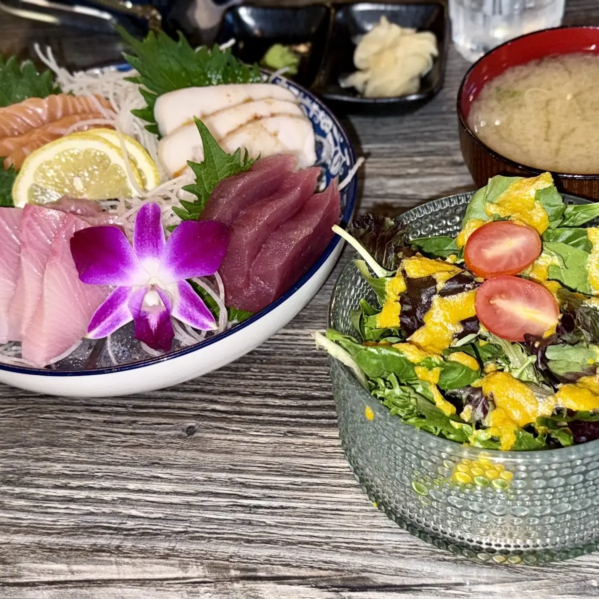 Sushi & Sashimi Combo D