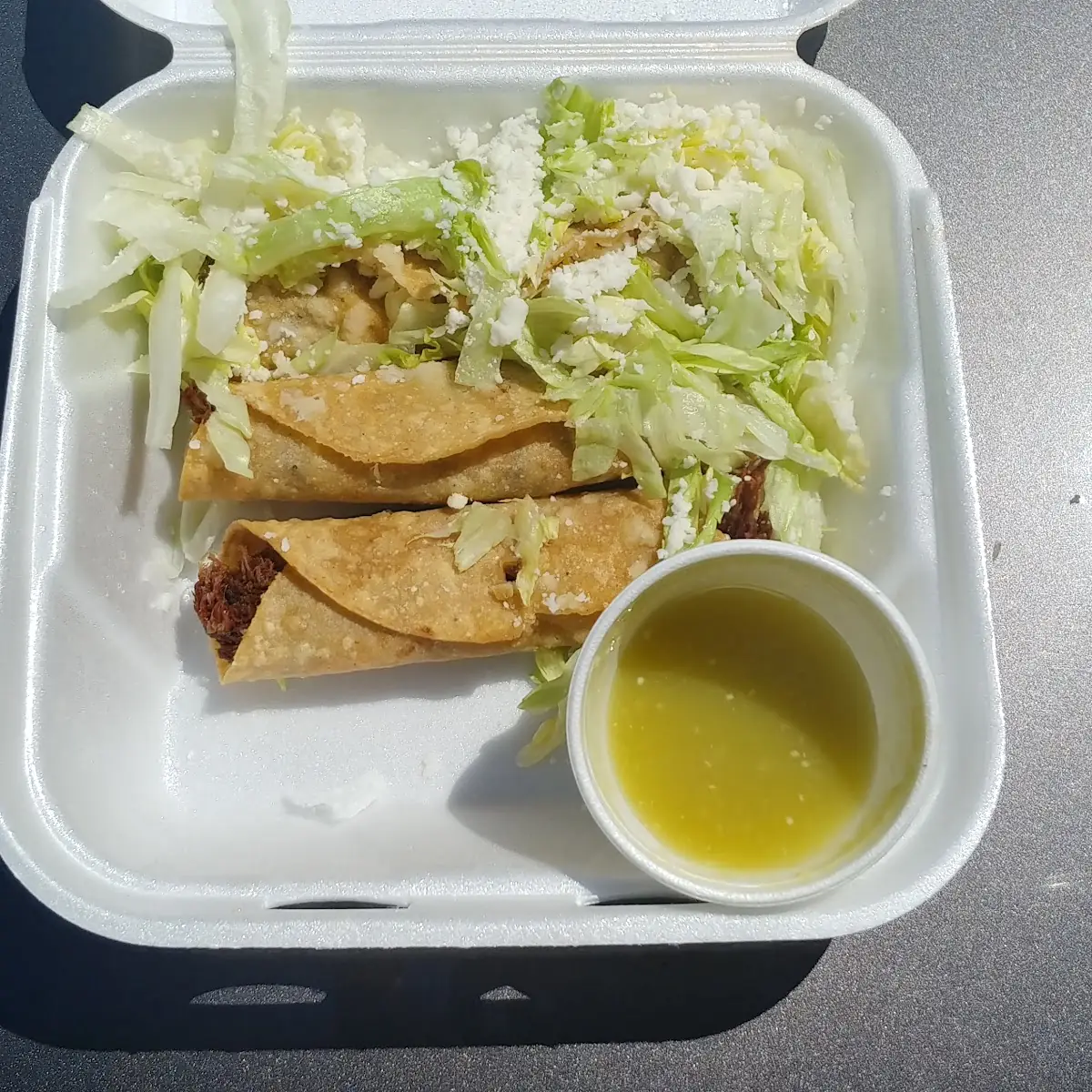 3 Taquitos Dorados
