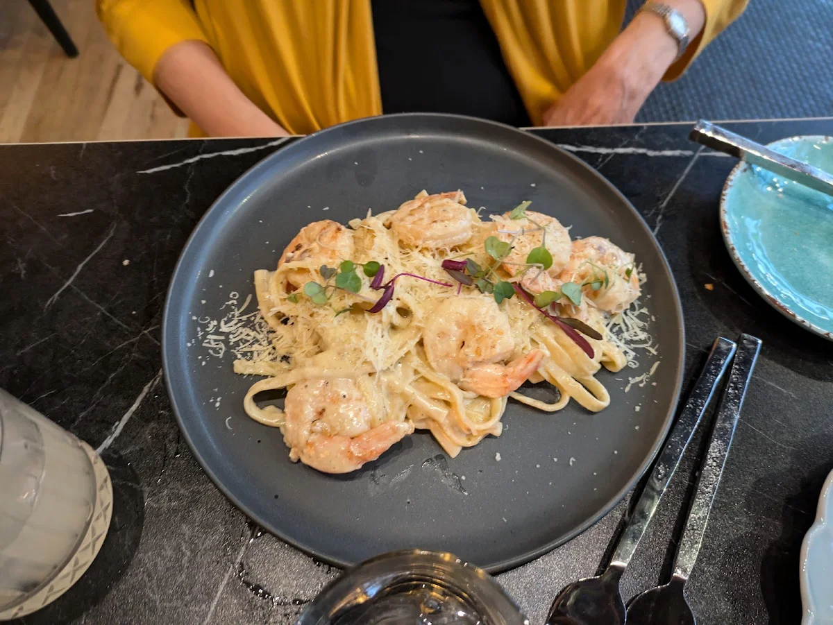Shrimp Alfredo