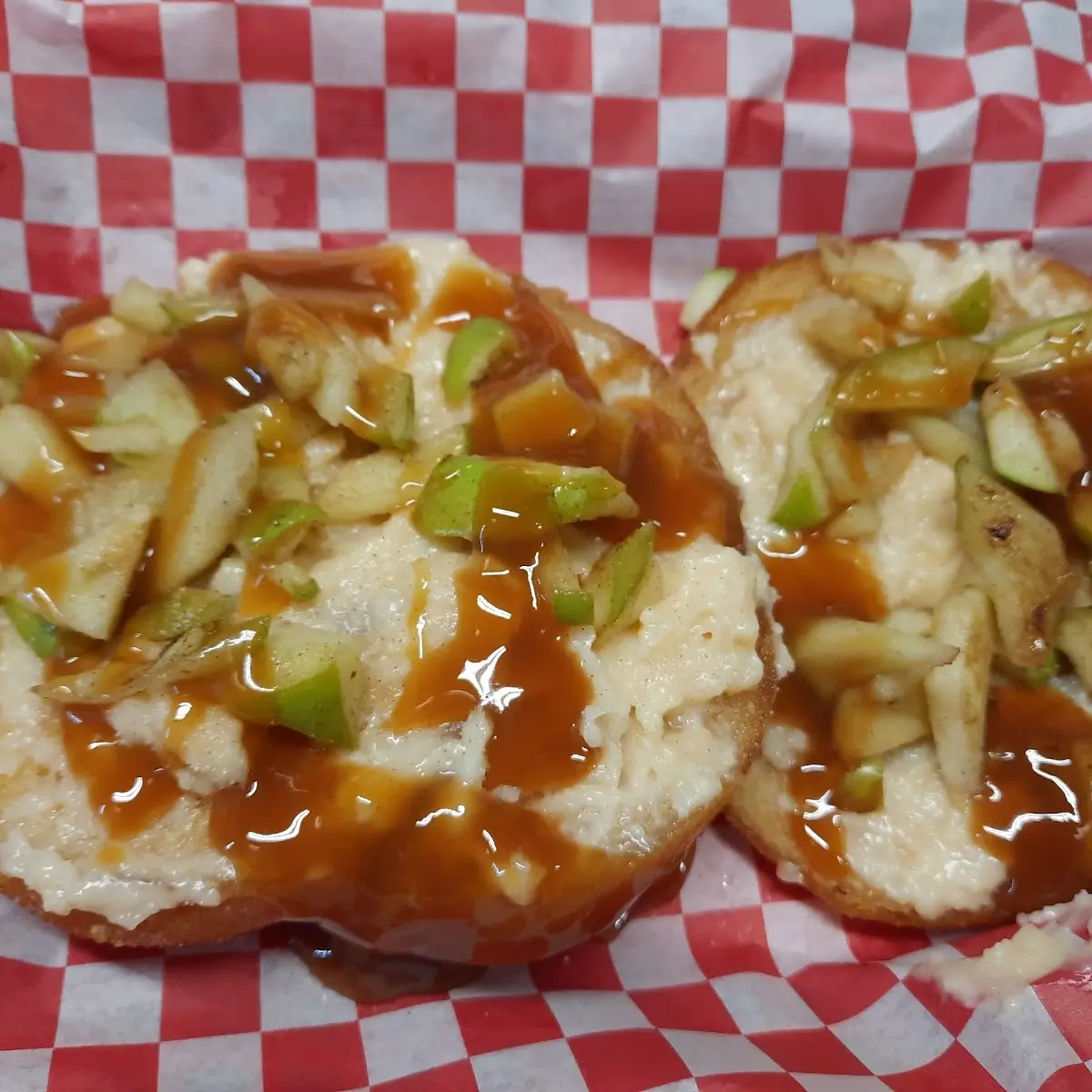 Apple Pie Pretzel