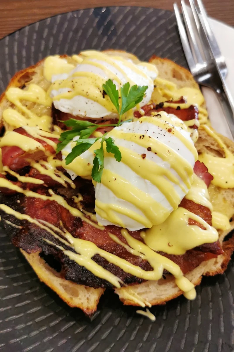Egg Benedict, Archers' Table