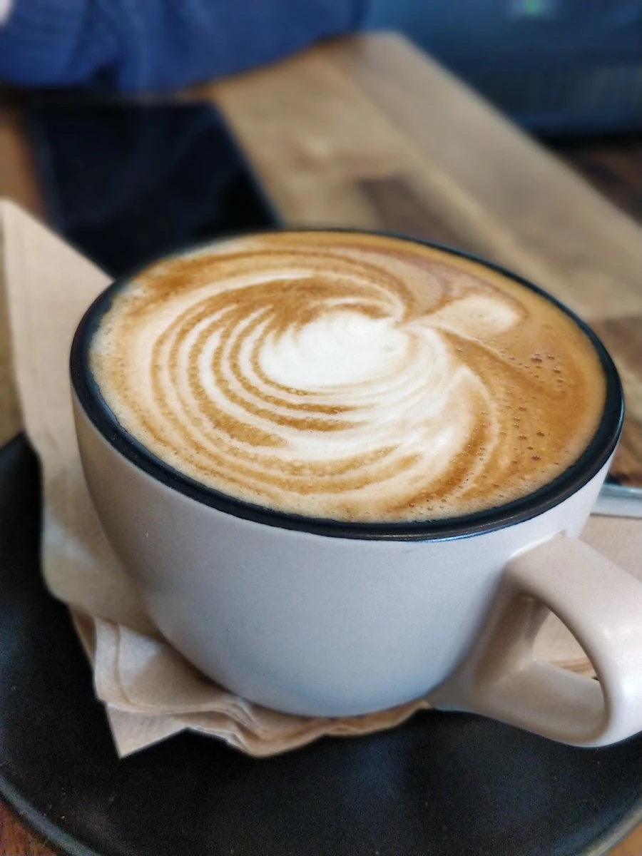 Flat White, Archers' Table