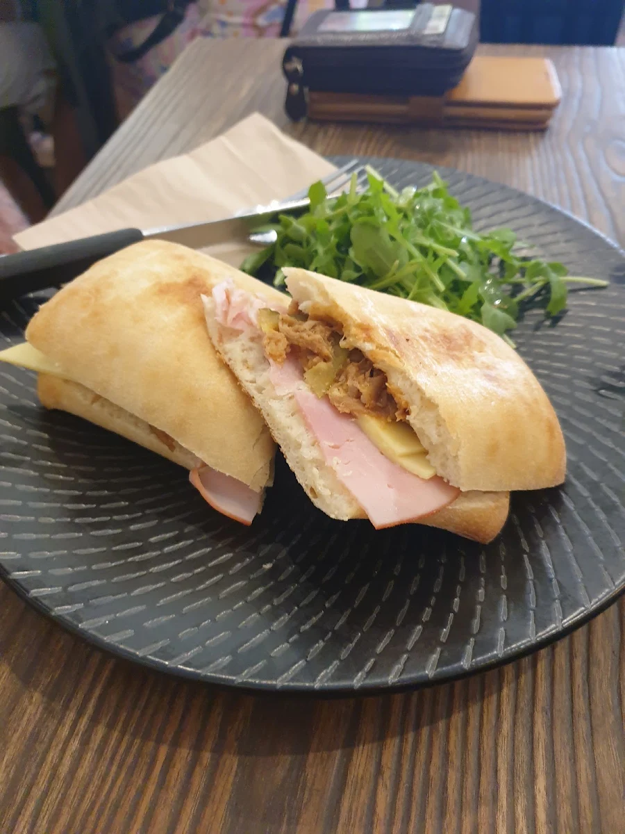 Pulled Pork Sandwich, Archers' Table