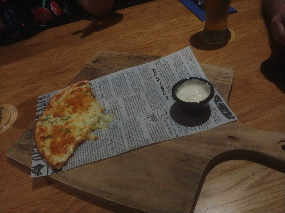 Cheesy Garlic Bread, Bracken Ridge Tavern