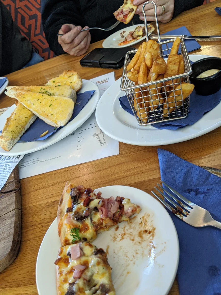 Garlic Cheese Pizza Bread, Bracken Ridge Tavern