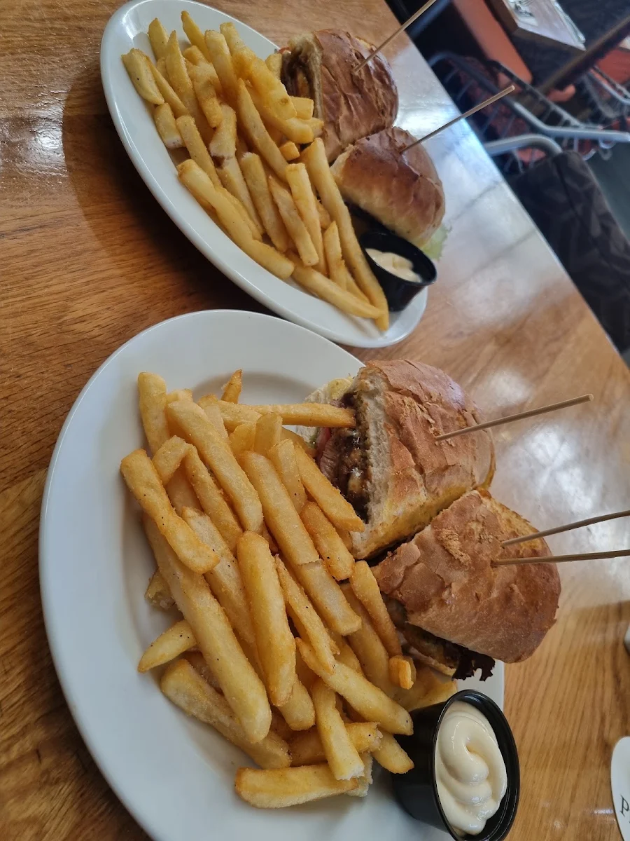 Steak Sandwich, Bracken Ridge Tavern