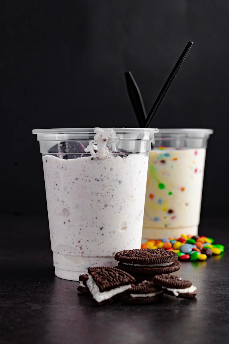 Shakes, Edge Pizza