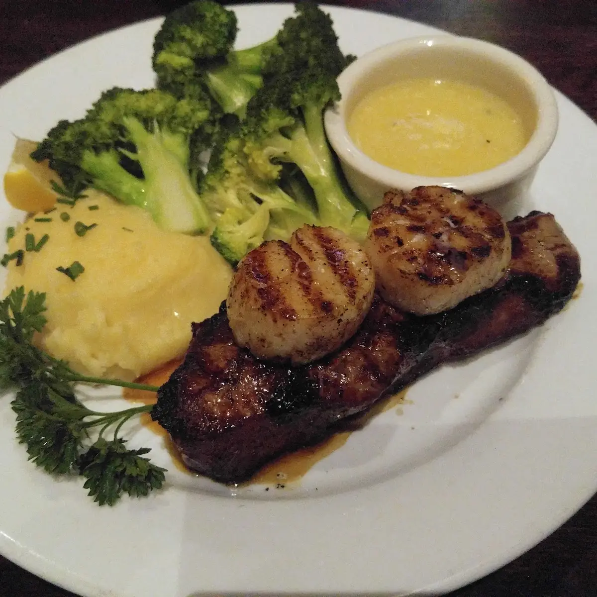 Filet Mignon Tips Scallops