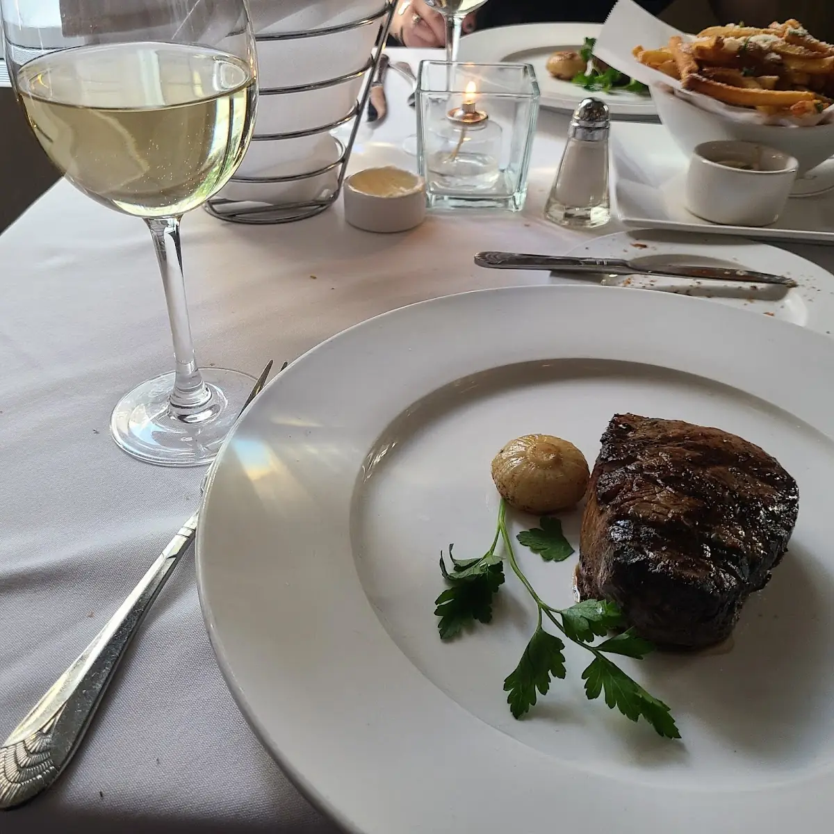 Butcher 8 Oz Center Cut Filet Mignon