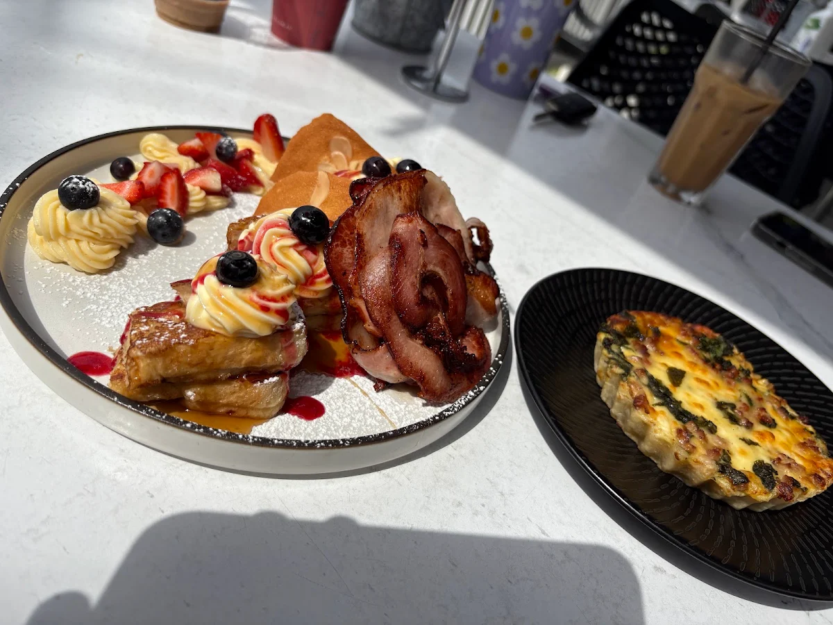 French Toast and Quiche, Treaty of Paris (Top Cafe) Sandgate