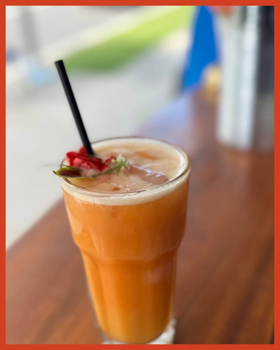 Iced Turmeric Latte, Treaty of Paris (Top Cafe) Sandgate
