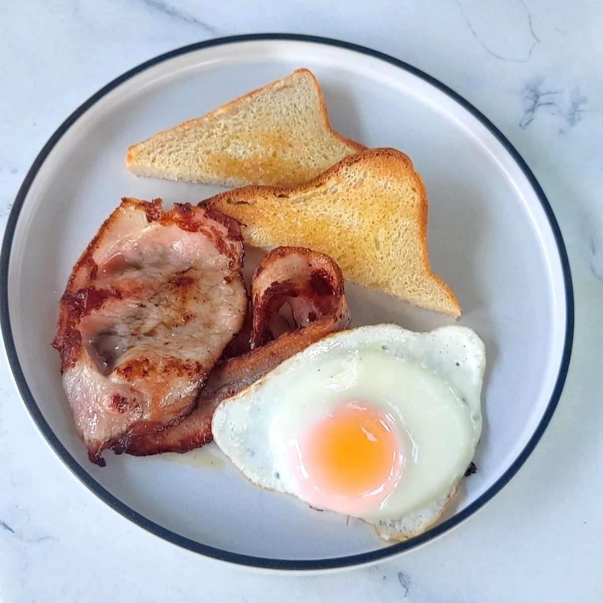 Seniors Bacon and Eggs, Treaty of Paris (Top Cafe) Sandgate