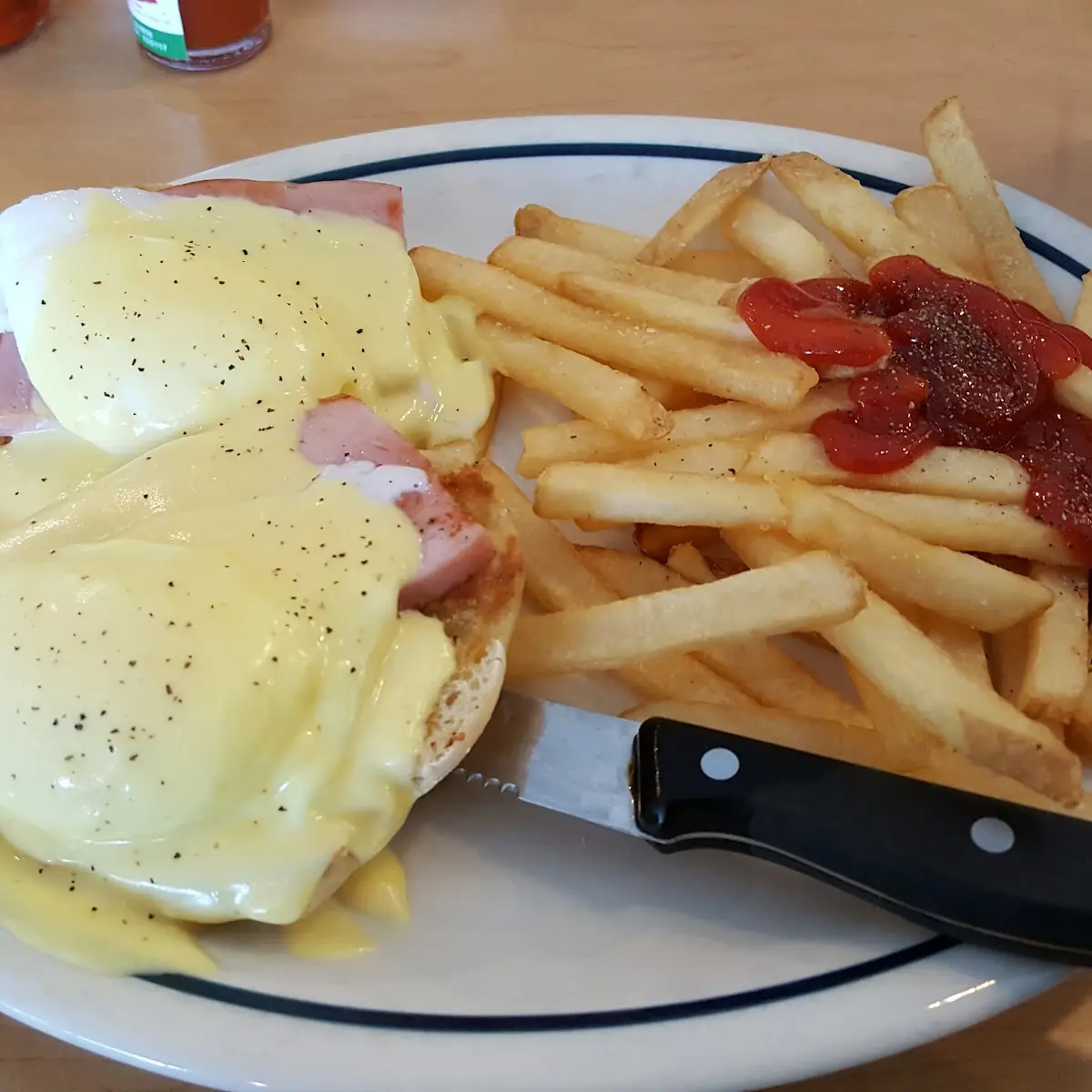 Eggs Benedict
