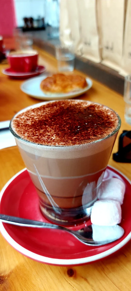 Hot Chocolate, redd catt