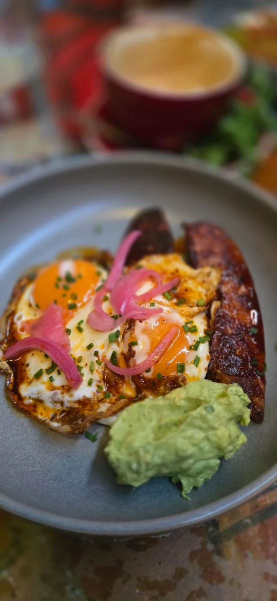 Special -Chilly Eggs and Churizo, redd catt