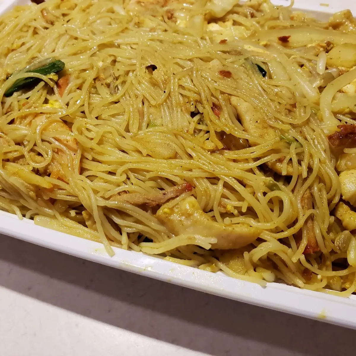 Singapore Chow Mei Fun with Curry