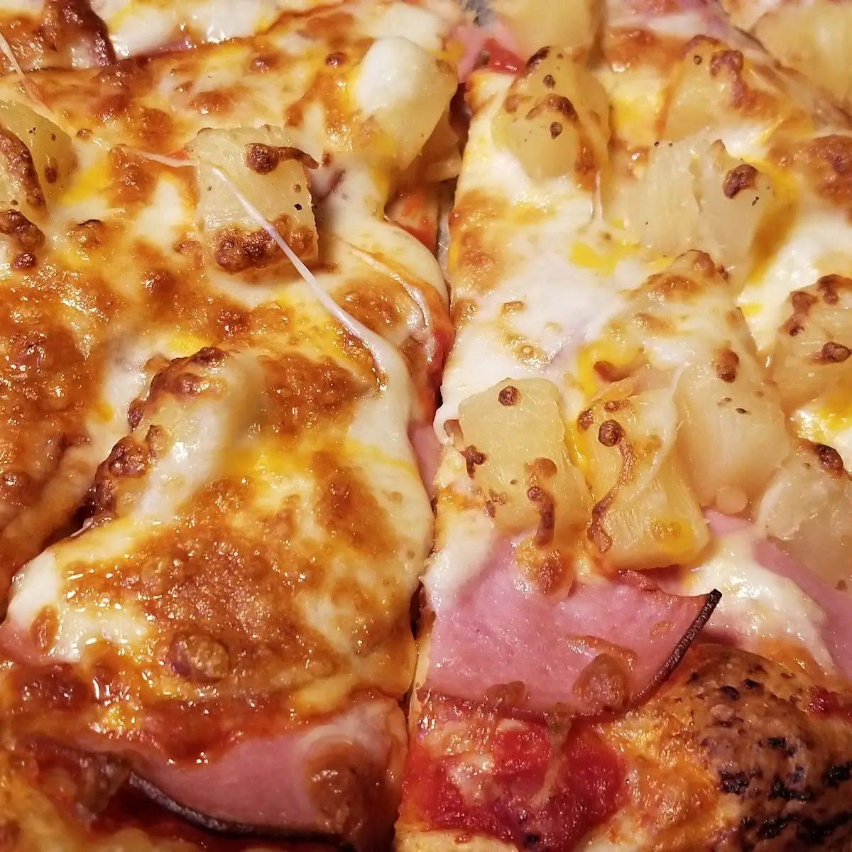 Hawaiian Pizza
