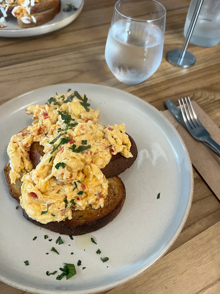 Highlights, Sussex Social