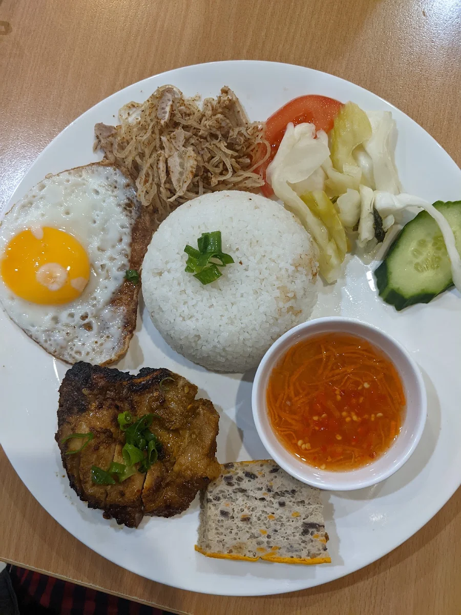 Combination Broken Rice with Pork Chop and Egg, My Tho