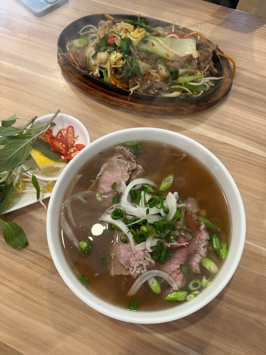 Rare Beef & Brisket IPhO Tái Nam, My Tho