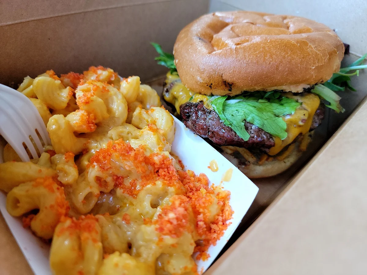 Papa Smoke with Cheetos Mac and Cheese