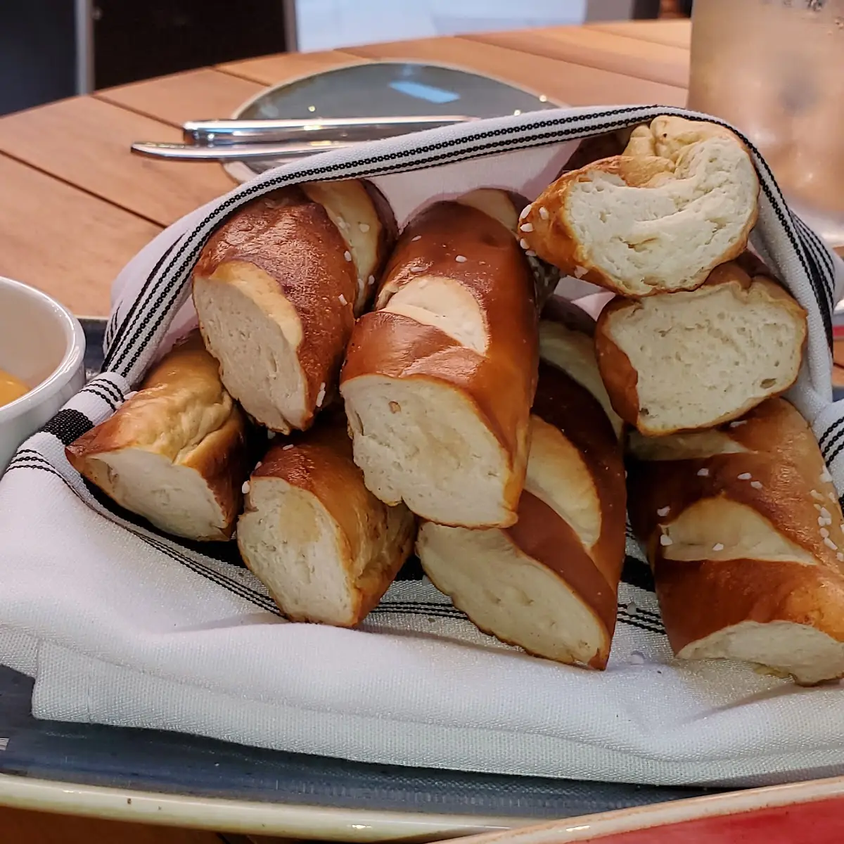 Pretzel Bites