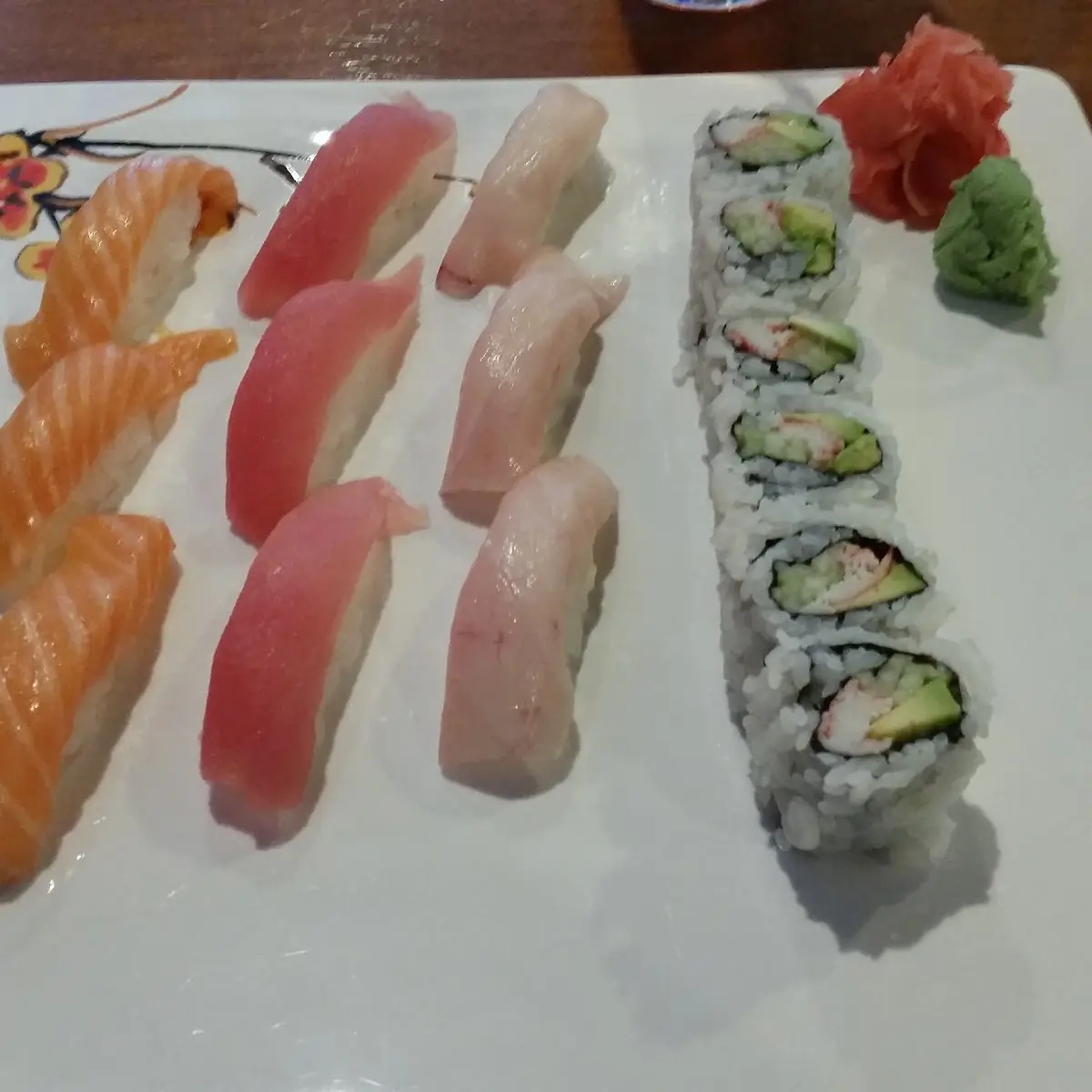 Yellowtail Roll