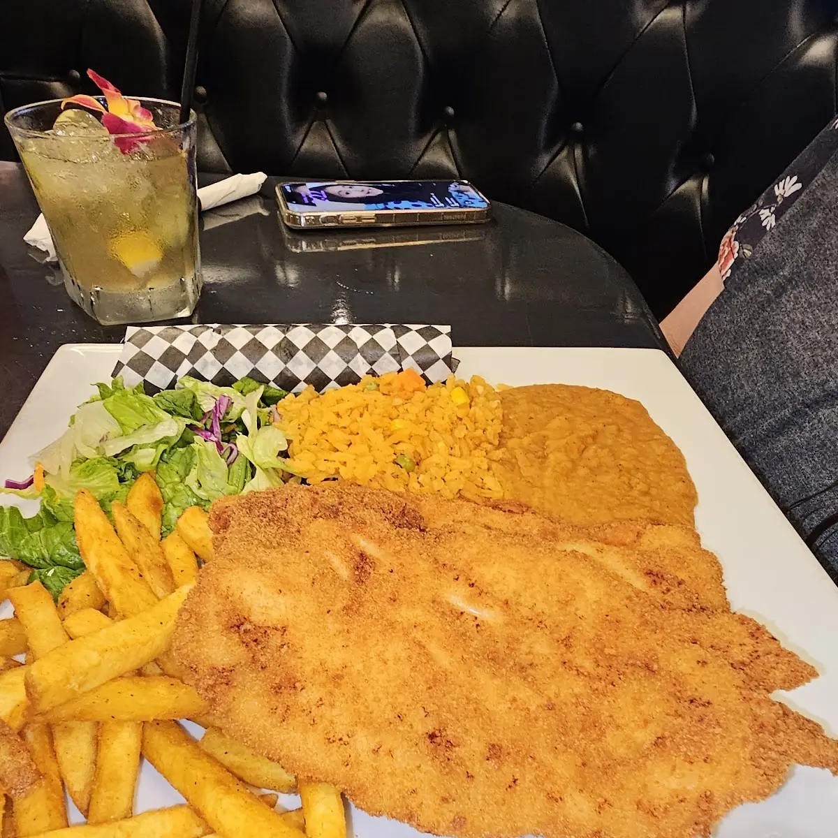 Milanesa De Pollo Breaded Chicken Milanese