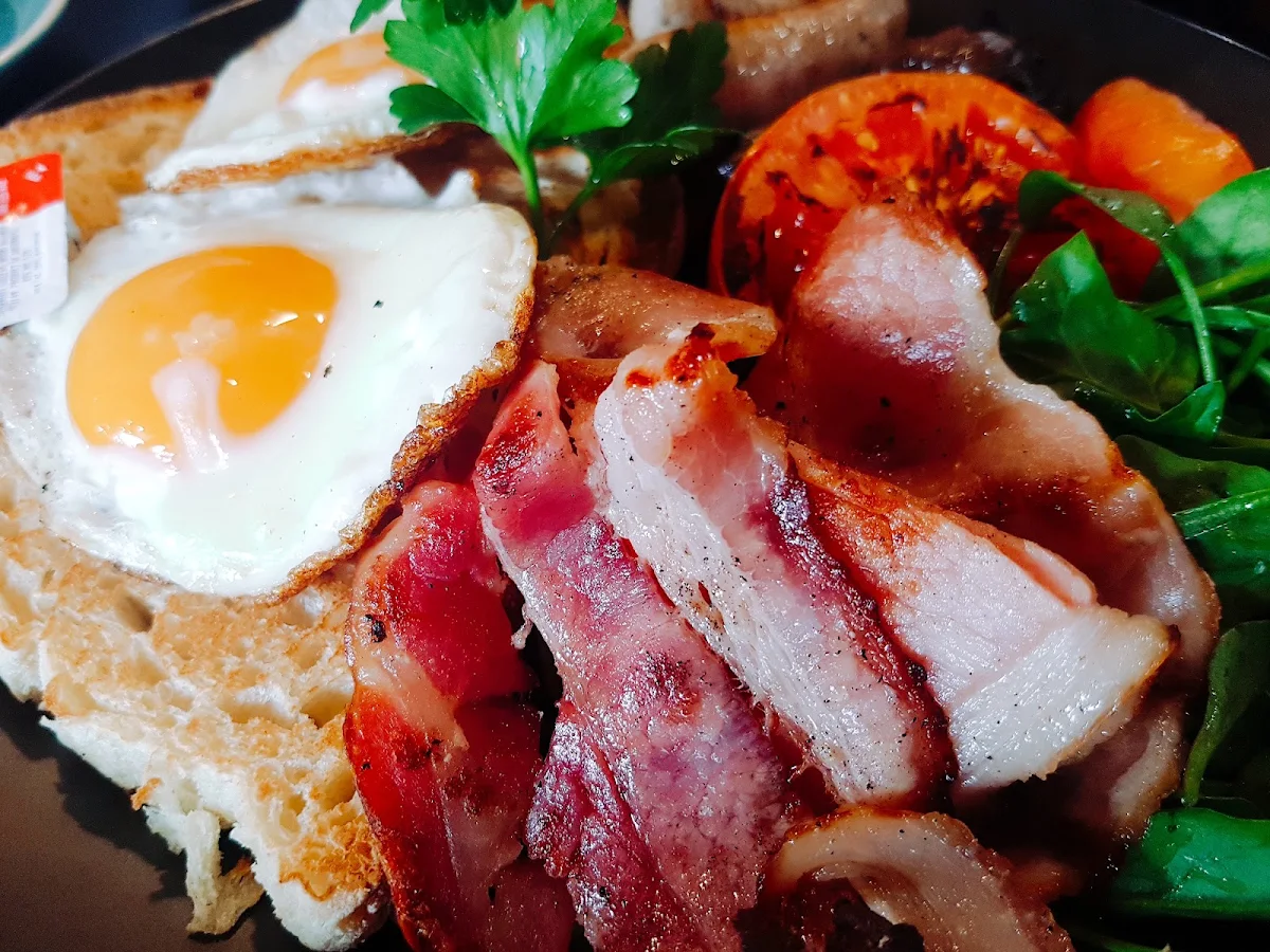 Highlights, Ardross Street Cafe