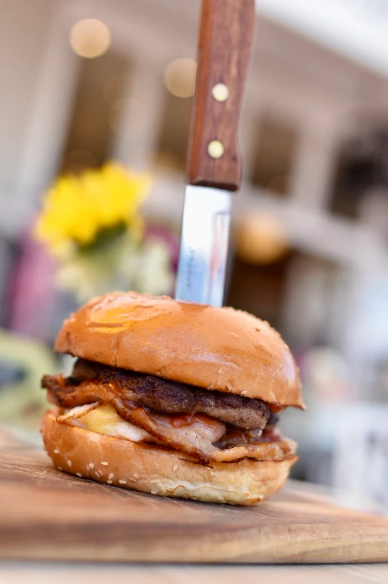 Highlights, Ardross Street Cafe