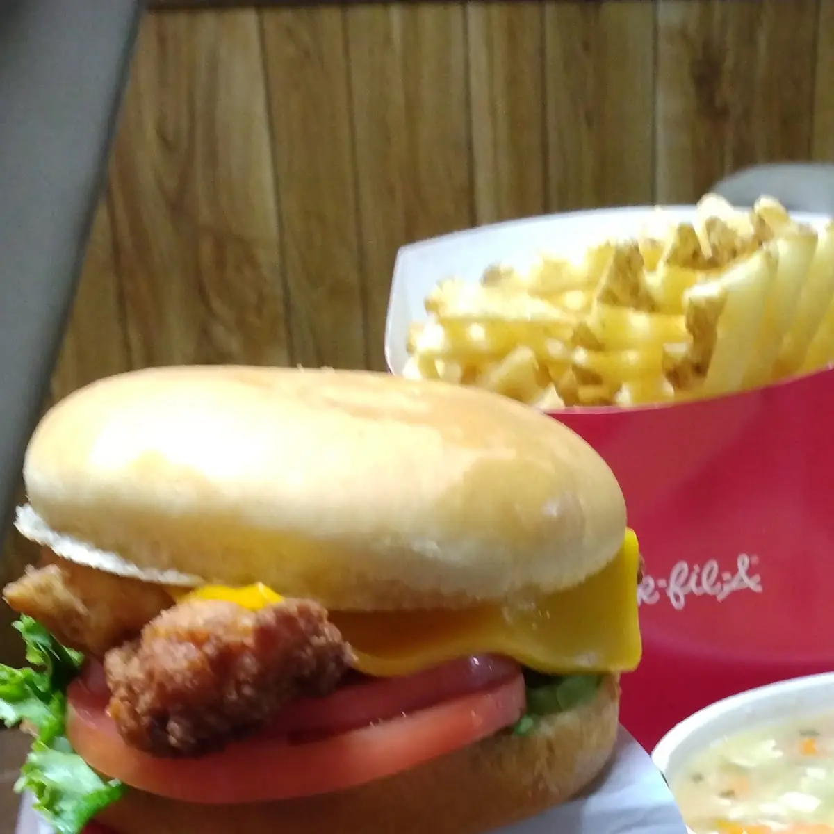 Deluxe Chicken Sandwich