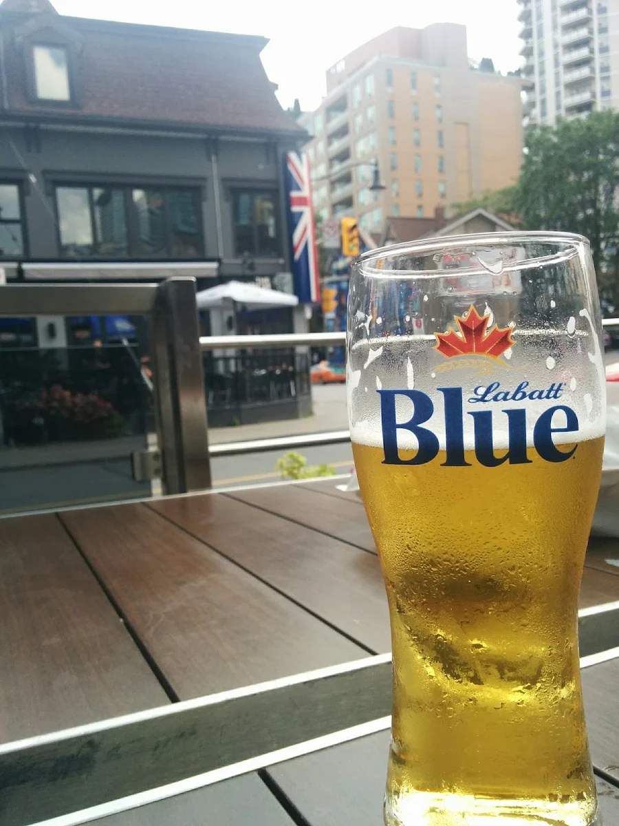 Labatt Blue, Church St. Garage Bar