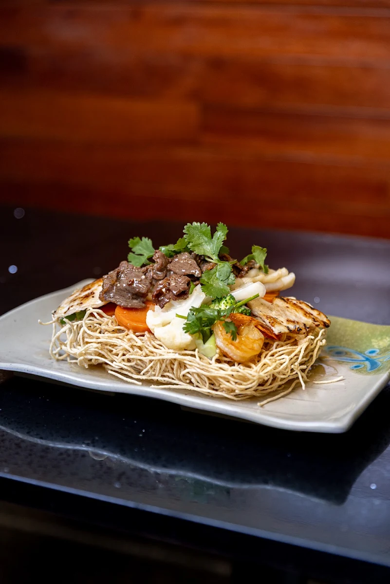 Assorted Meats Seafood Mixed Vegetables Crispy Noodles