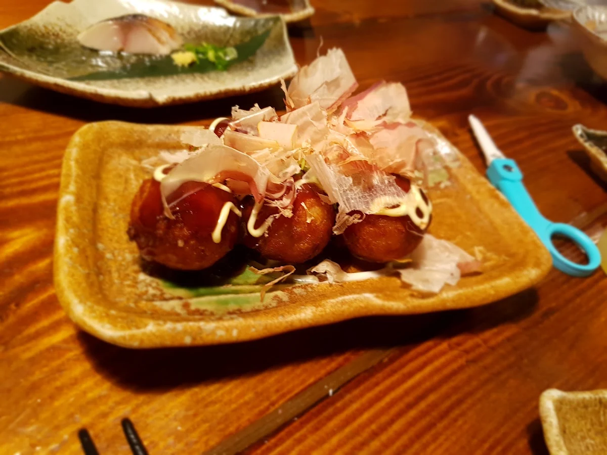 Cuispy Tako Yaki, Izakaya Tomo