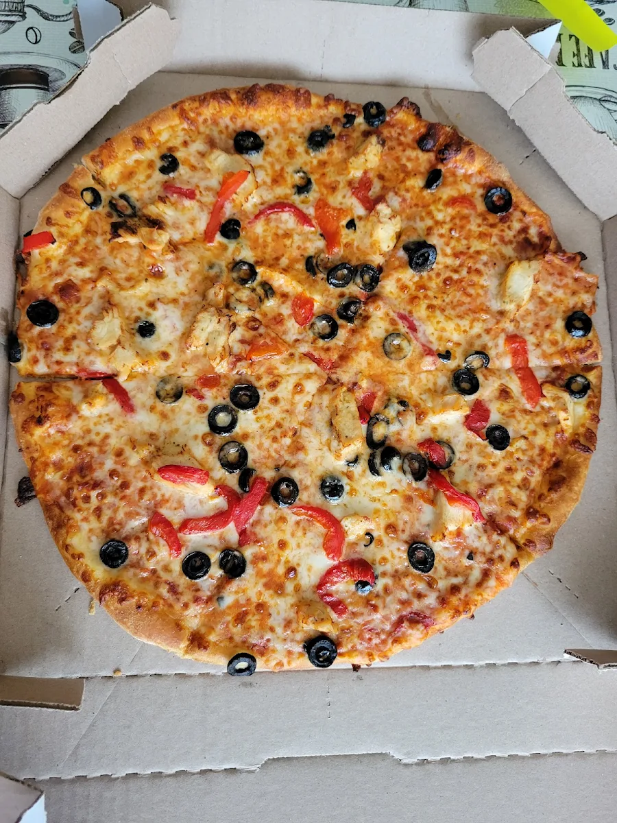 Brooklyn Style Chicken Pizza