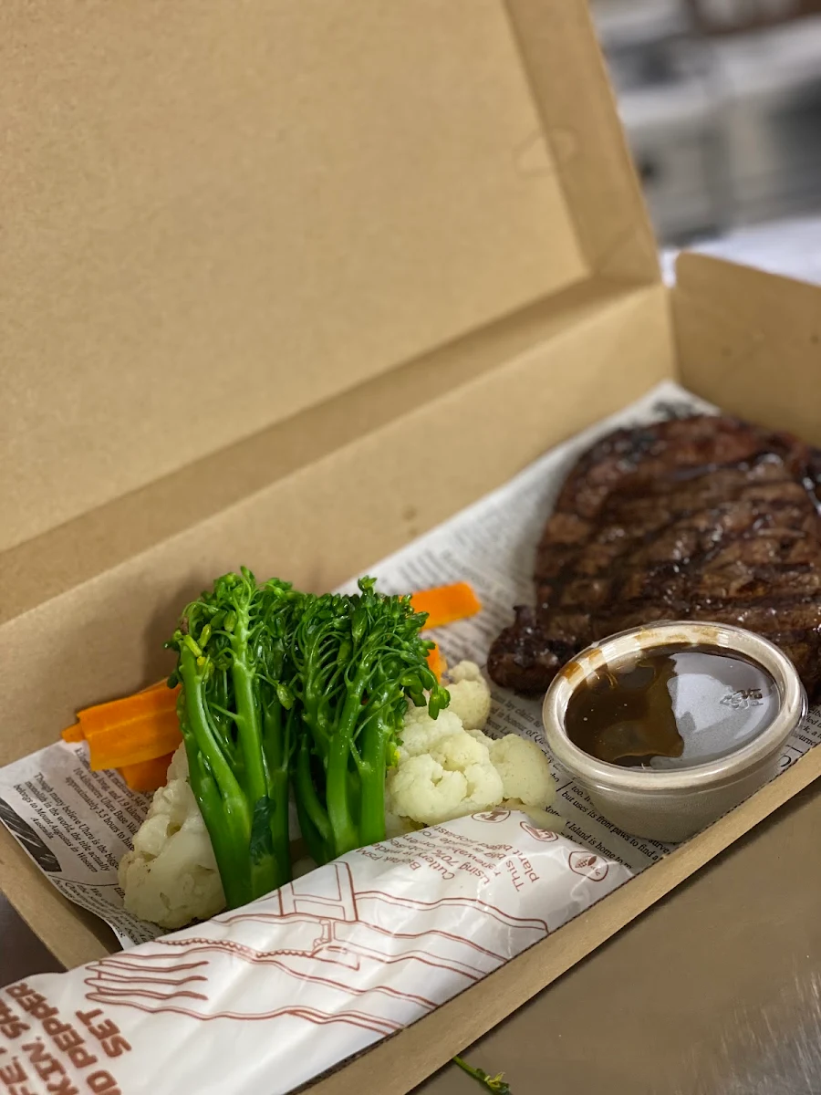 Kids Steak, Transit Tavern