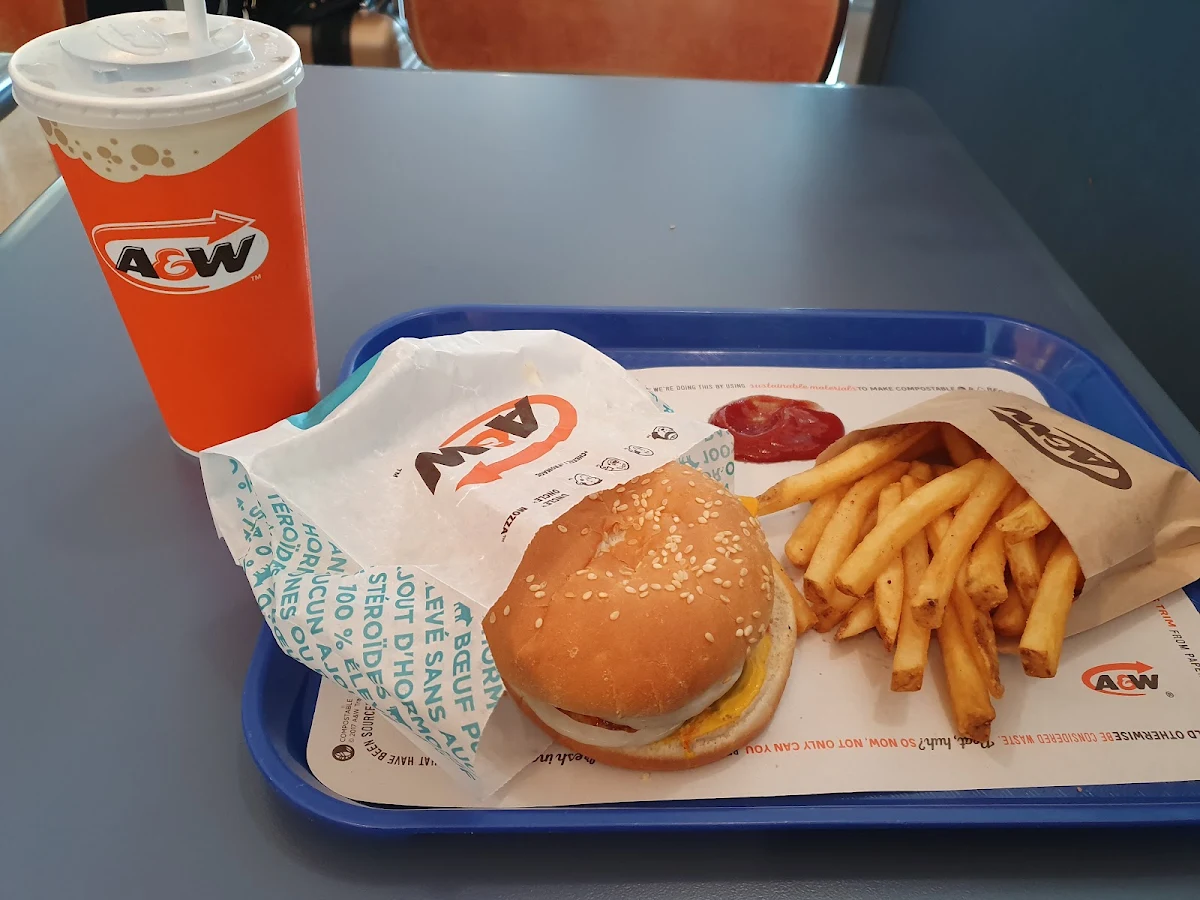 Mama Buger Combo, A&W Canada
