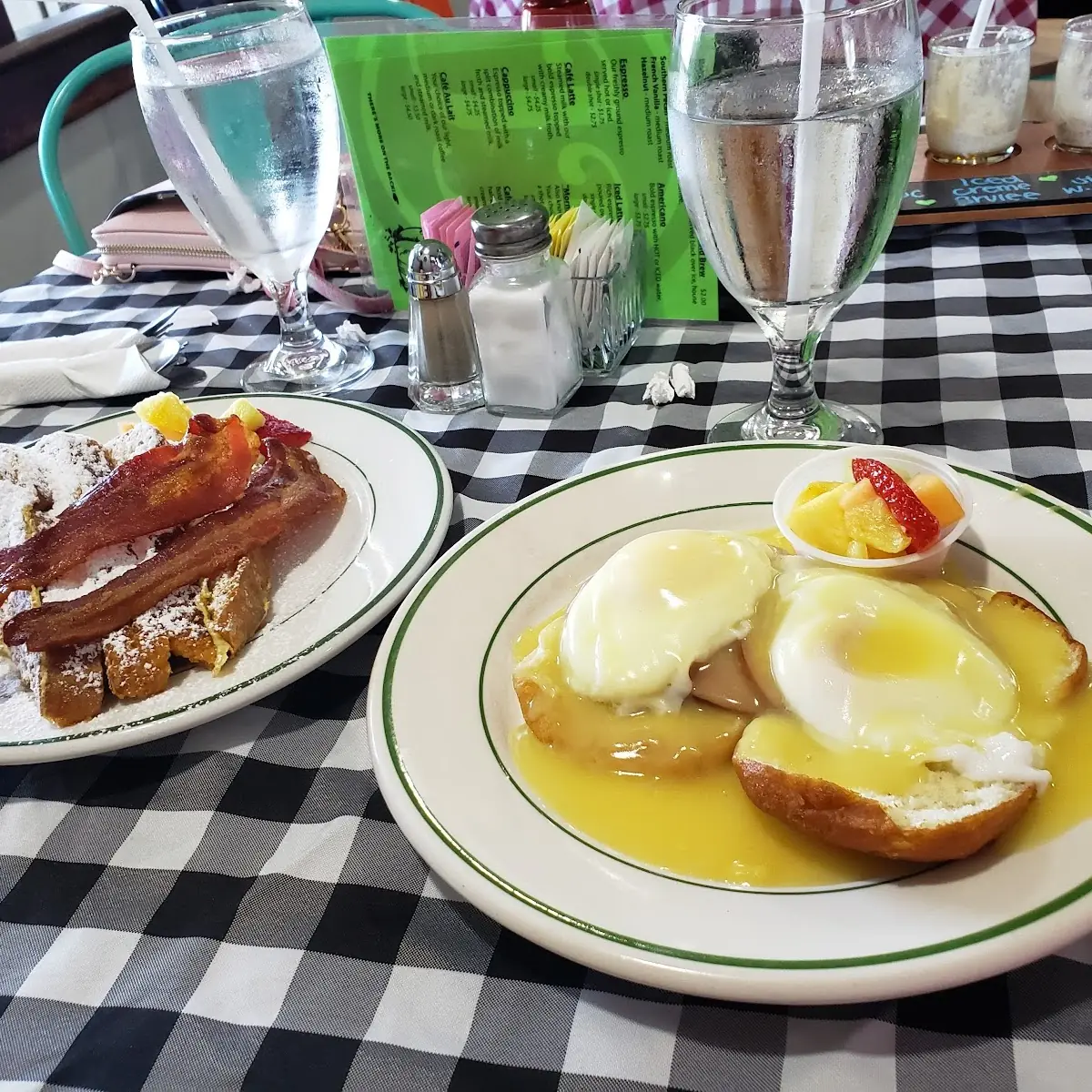 Eggs Benedict