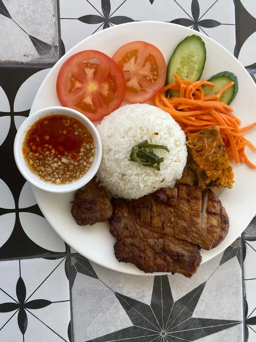 Highlights, Xin Chao Cafe